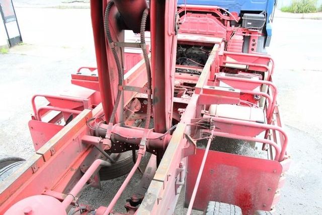 UDトラックス（日産） クオン 大型 深ダンプ（土砂禁） QKG-CD5YL(11822) 27枚目