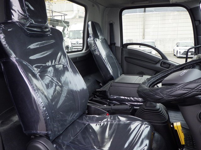 いすゞ - 中型 コンテナ専用車 2RG-FRR90S4(105260) 15枚目