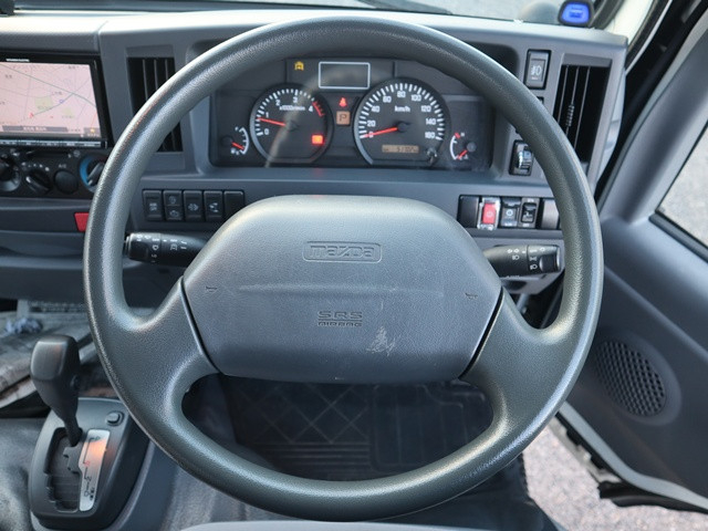 マツダ タイタン 小型 平ボディ TRG-LKR85A(113832) 4枚目