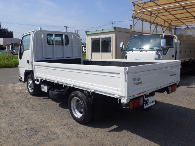 マツダ タイタン 小型 平ボディ TRG-LJR85A(110650) 2枚目