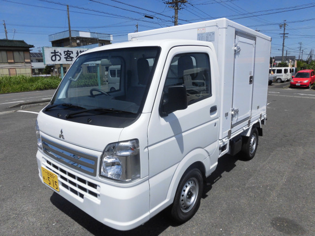 三菱ふそう 軽 冷蔵冷凍バン 3BD-DS16T(67781) 1枚目