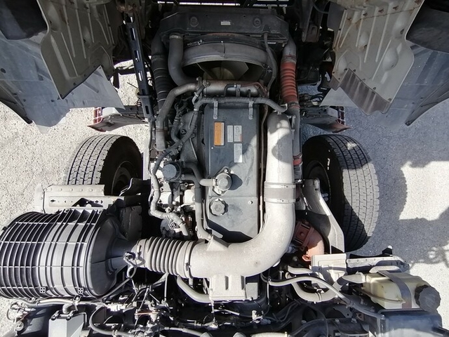 UDトラックス（日産） クオン 大型 トラクタ AKG-GK4XAB(5651) 43枚目