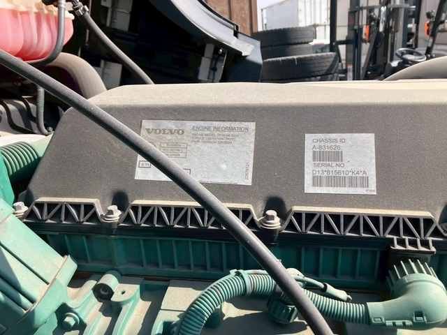ボルボ 大型 トラクタ 2DG-KA2TEA1(106815) 49枚目