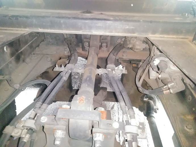 いすゞ ギガ 大型 トラクタ KL-EXZ52J3(3212) 6枚目