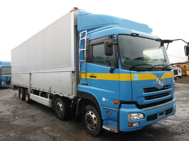 UDトラックス（日産） クオン 大型 ウィング PKG-CG4ZA(3948) 1枚目