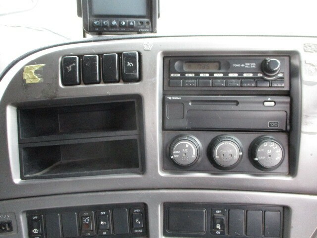 UDトラックス（日産） クオン 大型 ウィング PKG-CD4ZA(8857) 50枚目