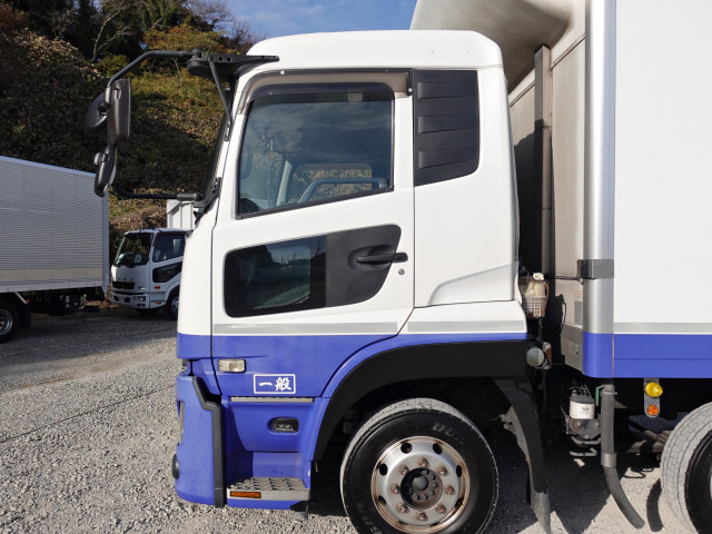 UDトラックス（日産） クオン 大型 冷蔵冷凍バン 2PG-CG5CA(97799) 15枚目