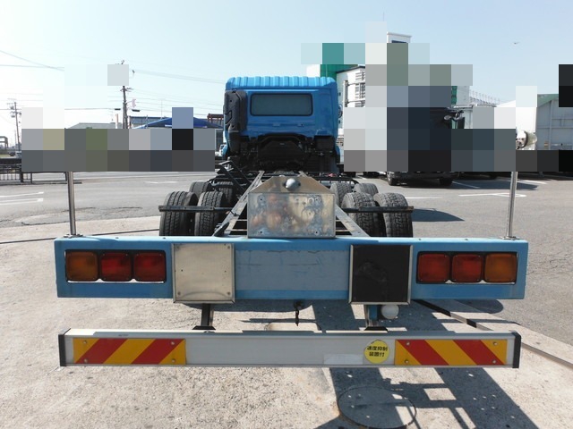 UDトラックス（日産） クオン 大型 キャブ付きシャーシ LDG-CD5YL(2733) 5枚目