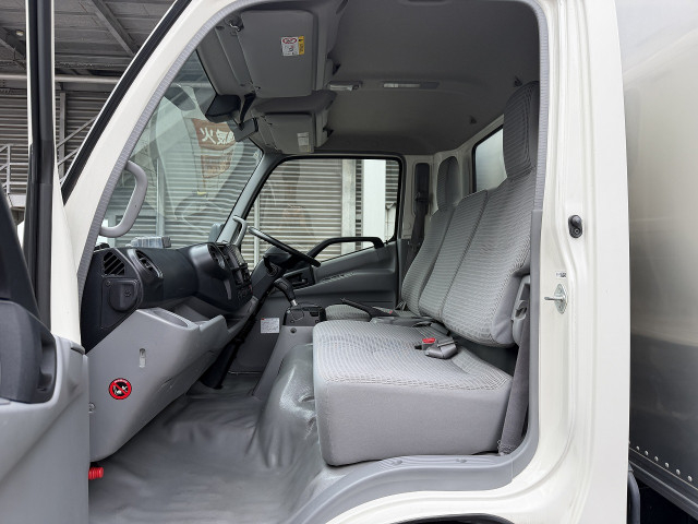 トヨタ ダイナ 小型 バン TPG-XZU712(111450) 42枚目