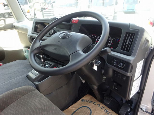 トヨタ コースター 小型 バス 2WG-GDB110(106401) 38枚目
