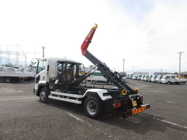 いすゞ フォワード 中型 コンテナ専用車 2RG-FRR90S2(101991) 10枚目