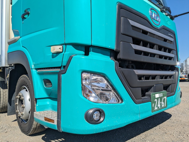 UDトラックス（日産） クオン 大型 冷蔵冷凍バン 2PG-CG5CA(113474) 26枚目