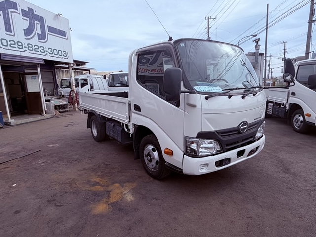 日野 デュトロ 小型 平ボディ TPG-XZU605M(113623) 3枚目