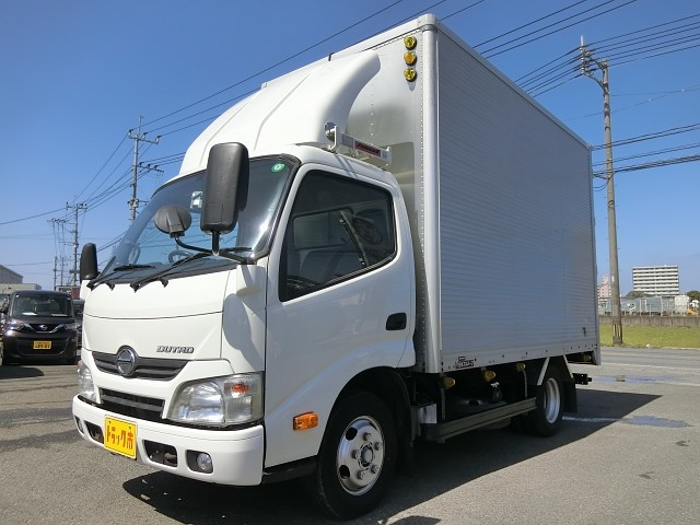 日野 デュトロ 小型 バン TKG-XZC645M(103887) 1枚目
