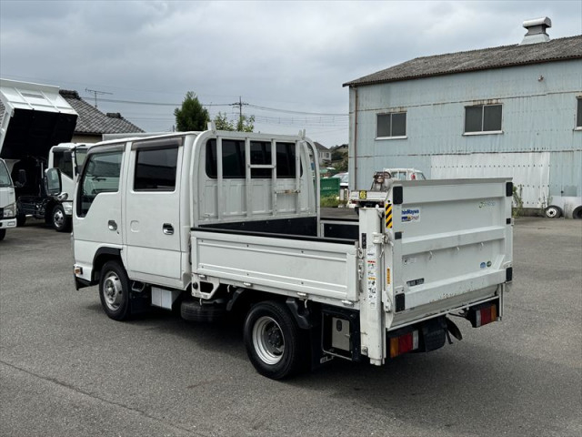 いすゞ エルフ 小型 Wキャブ TRG-NHR85A(111751) 4枚目