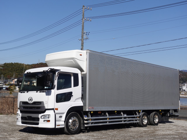 UDトラックス（日産） クオン 大型 冷蔵冷凍バン QKG-CX5YA(100882) 27枚目