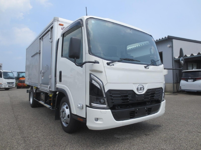 UDトラックス（日産） カゼット 小型 バン 2RG-BPR88AM(108135) 2枚目