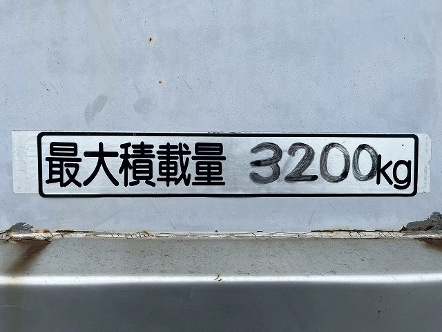 マツダ タイタン 小型 バン BDG-LPR85AN(110451) 18枚目