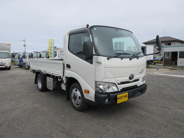 トヨタ ダイナ 小型 平ボディ 2DG-XZC675(112258) 2枚目