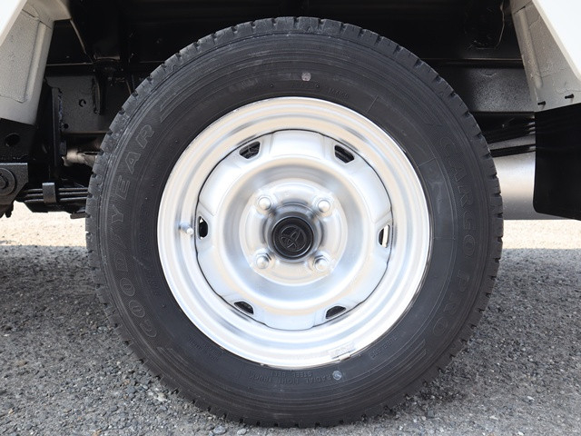 トヨタ ライトエース 小型 平ボディ GK-KM70(109215) 26枚目