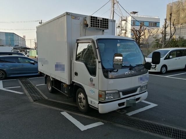 いすゞ エルフ 小型 冷蔵冷凍バン KR-NKR81EAV(5668) 1枚目