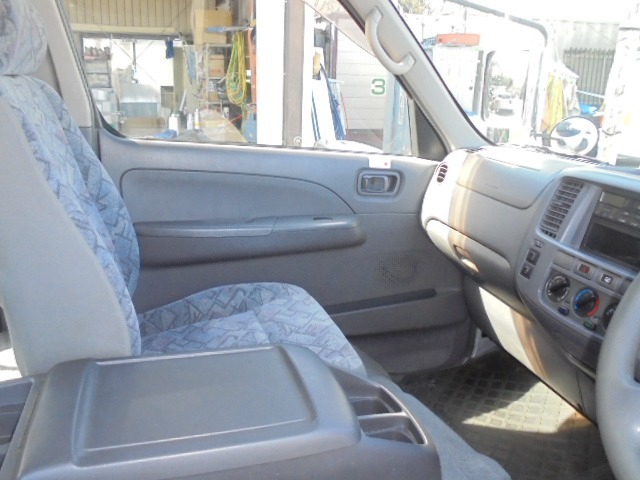 日産自動車 キャラバン その他 Translation missing: ja.item.body_keijou_enum.body_keijou_one_box TA-QGE25(9712) 6枚目