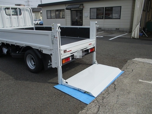 三菱ふそう キャンター 小型 平ボディ 2RG-FBA20(36811) 7枚目