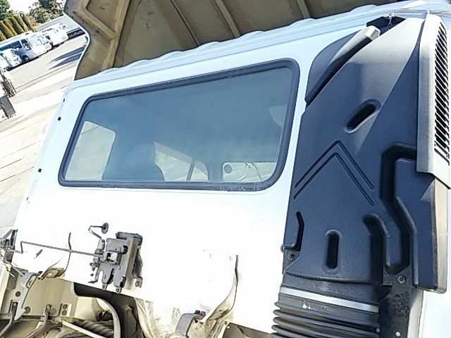 UDトラックス（日産） コンドル 中型 バン PB-MK36A(8080) 63枚目