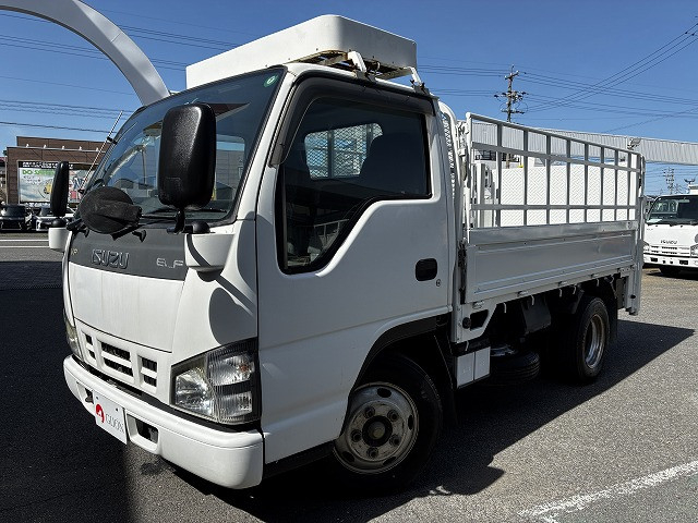 いすゞ エルフ 小型 平ボディ PB-NKR81A(110108) 1枚目
