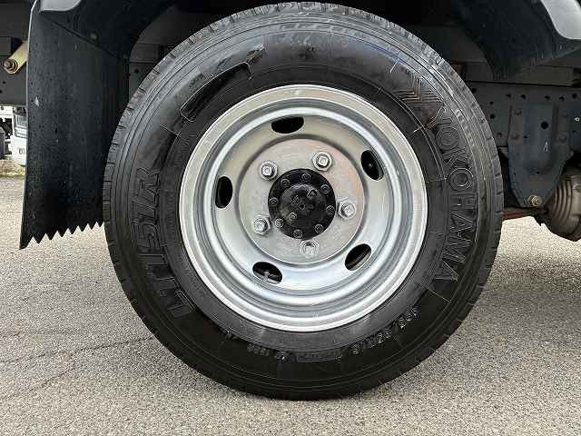 いすゞ エルフ 小型 平ボディ PB-NKR81A(111679) 26枚目