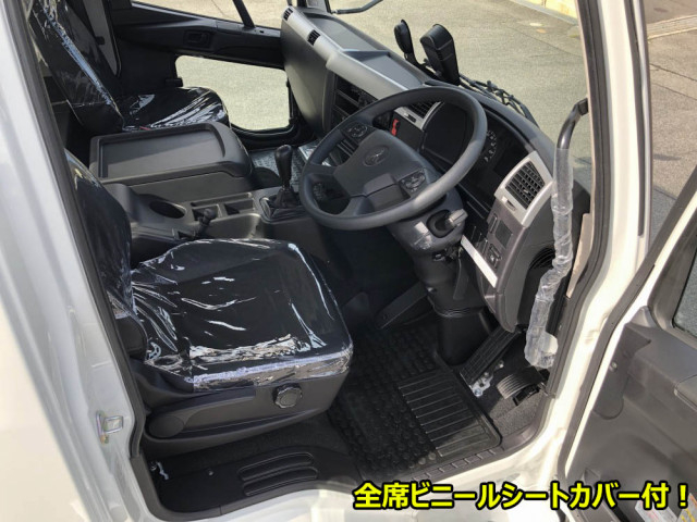 三菱ふそう ファイター 中型 平ボディ（クレーン付） 2KG-FK62F(106375) 4枚目