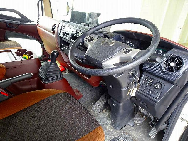 日野 レンジャー 中型 冷蔵冷凍バン 2KG-FD2ABG(85753) 5枚目