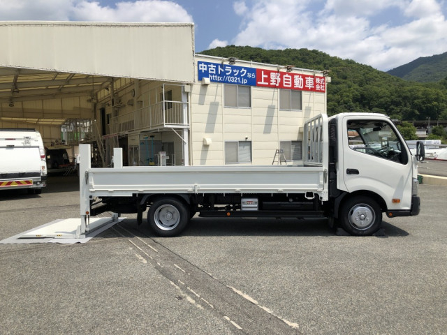 トヨタ ダイナ 小型 平ボディ 2RG-XZU710(109975) 7枚目
