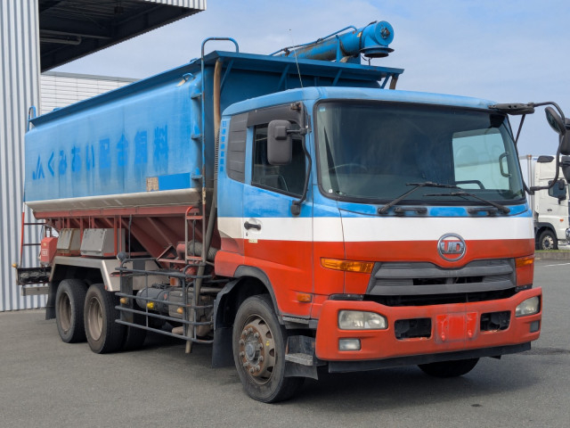 UDトラックス（日産） クオン 大型 粉粒体運搬車 QDG-PW39L(112586) 2枚目