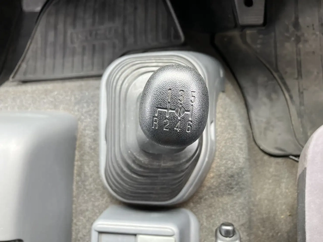 いすゞ 中型 バン TKG-FRR90T2(111186) 39枚目