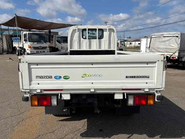 マツダ タイタン 小型 平ボディ 2RG-LKS88A(112747) 9枚目