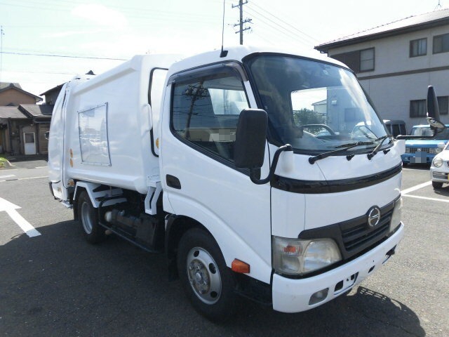 日野 デュトロ 小型 塵芥車（プレス式） BDG-XZU304X(7146) 2枚目