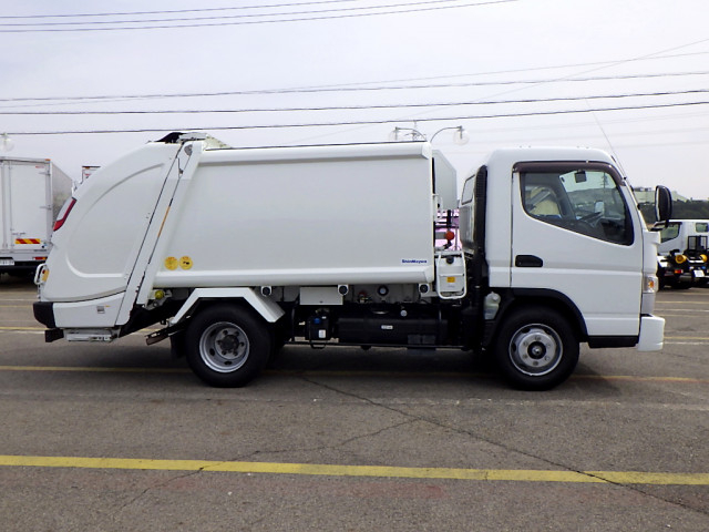 UDトラックス（日産） カゼット 小型 塵芥車（プレス式） 2PG-FEB9Y(82040) 5枚目
