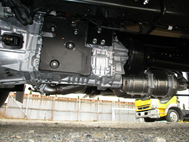 いすゞ エルフ 小型 バン TRG-NMR85AN(9519) 27枚目