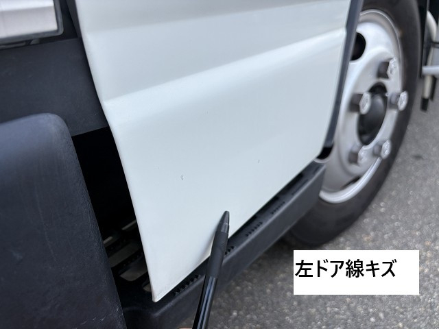 三菱ふそう キャンター 小型 冷蔵冷凍バン 2PG-FBAV0(105256) 46枚目
