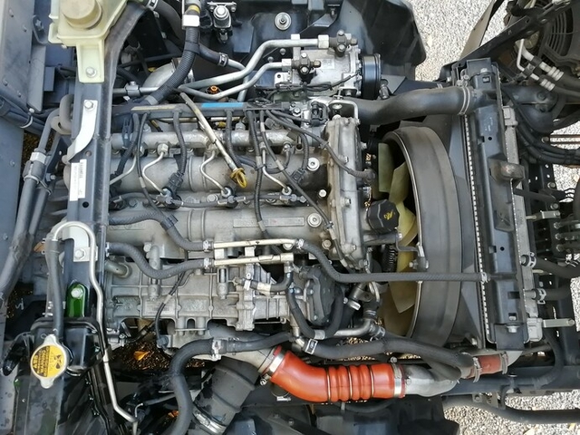 三菱ふそう キャンター 小型 冷蔵冷凍バン TKG-FEB50(4557) 53枚目