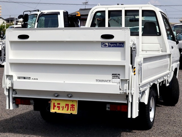 トヨタ タウンエース 小型 平ボディ GK-KM70(109290) 5枚目