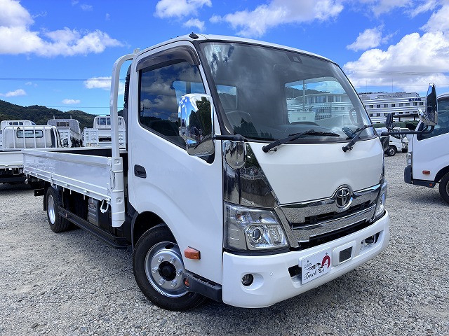 トヨタ ダイナ 小型 平ボディ 2RG-XZU712(111543) 3枚目