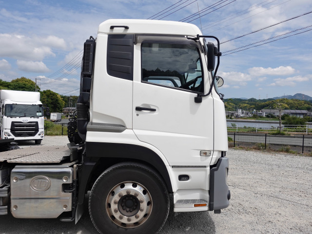 UDトラックス（日産） クオン 大型 トラクタ 2RG-GK5DAB(105594) 7枚目