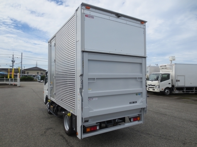 三菱ふそう キャンター 小型 バン 2RG-FBA20(11932) 5枚目