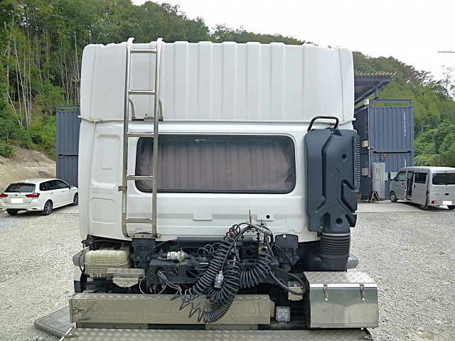 UDトラックス（日産） クオン 大型 トラクタ 2PG-GK5AAB(113572) 11枚目
