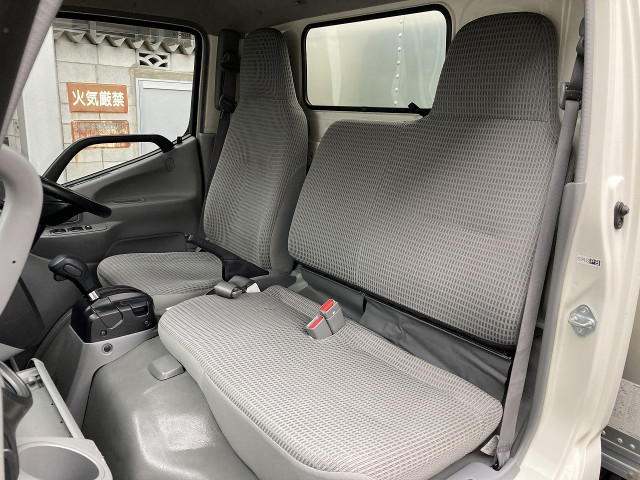 トヨタ トヨエース 小型 バン TPG-XZC645(105986) 44枚目