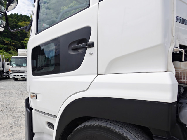 UDトラックス（日産） クオン 大型 トラクタ 2RG-GK5DAB(105594) 13枚目