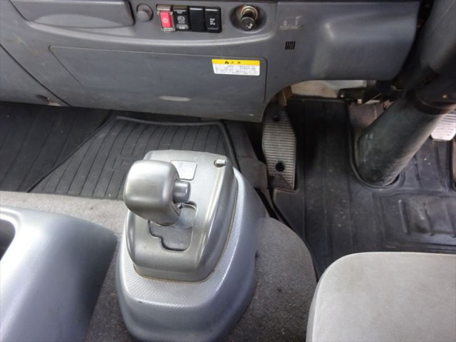 いすゞ フォワード 増トン コンテナ専用車 PDG-FTR34S2(110687) 28枚目