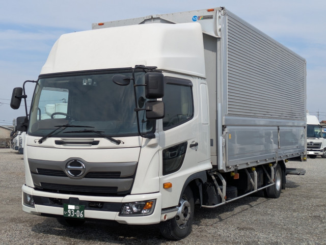 日野 レンジャー 中型 ウィング 2PG-FD2ABG(105755) 1枚目